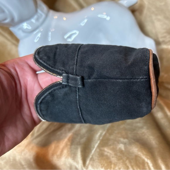 Authentic Hermes makeup pouch!! Used but still has a long life left! - Picture 3 of 8